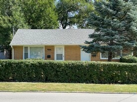 1413 63rd St in Des Moines, IA - Building Photo