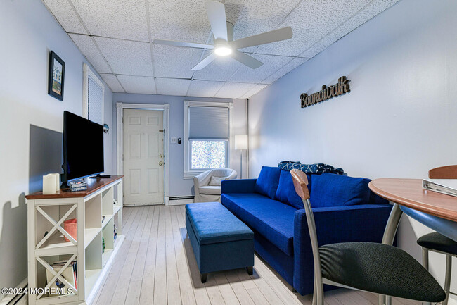 31 Atlantic Ave in Ocean Grove, NJ - Building Photo - Building Photo