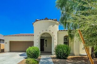 22804 E Via De Olivos in Queen Creek, AZ - Building Photo