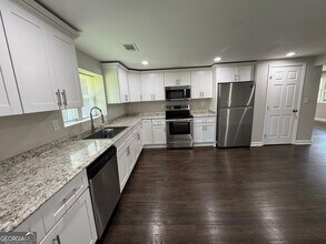 244 Railroad Ave in Lula, GA - Building Photo - Building Photo