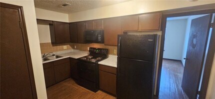 635 Whitham Ave, Unit 7 in Fayetteville, AR - Building Photo - Building Photo