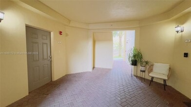 10870 NW 88th Terrace in Miami, FL - Building Photo - Building Photo