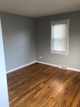 114 Read Ave, Unit 1st in Coventry, RI - Building Photo - Building Photo