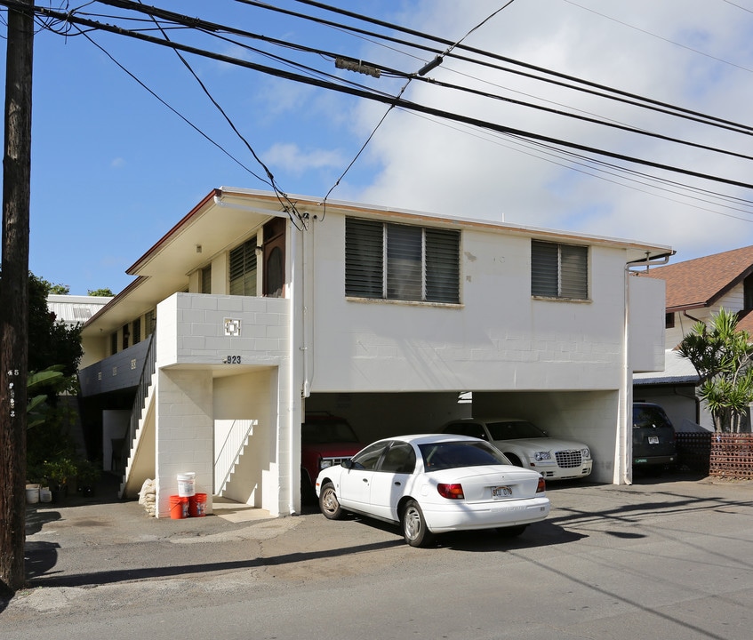 1923 Kalani St in Honolulu, HI - Building Photo