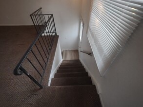 1394 Carriage Hill Dr SE in Kentwood, MI - Building Photo - Building Photo