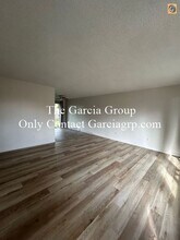 15171 SE 90th Ave in Clackamas, OR - Building Photo - Building Photo