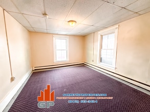 166 Eastern Ave, Unit 3 in St Johnsbury, VT - Building Photo - Building Photo