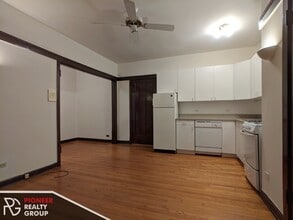 822 W Waveland Ave, Unit 816-13 in Chicago, IL - Foto de edificio - Building Photo