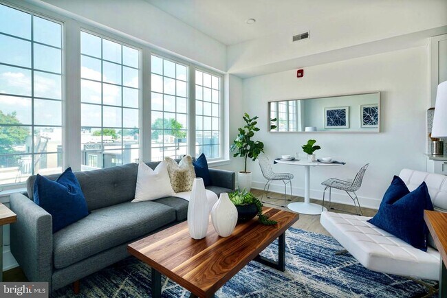 property at 1324 Frankford Ave