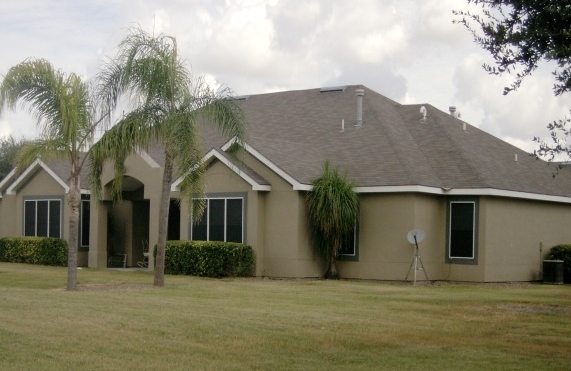 Anacuitas Manor in Mercedes, TX - Building Photo