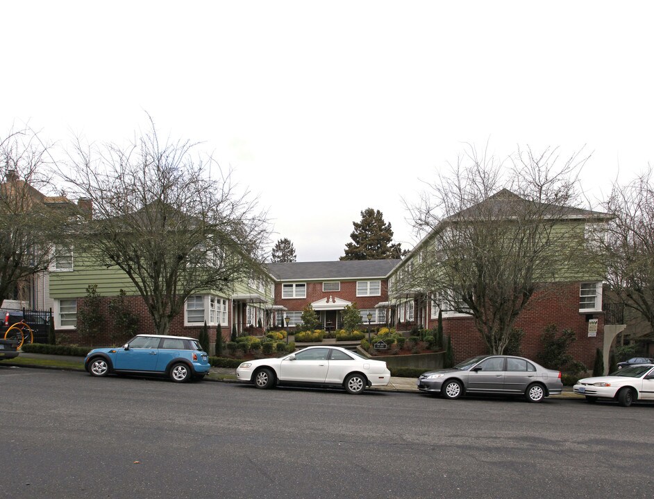 Bowers Apartments in Portland, OR - Foto de edificio