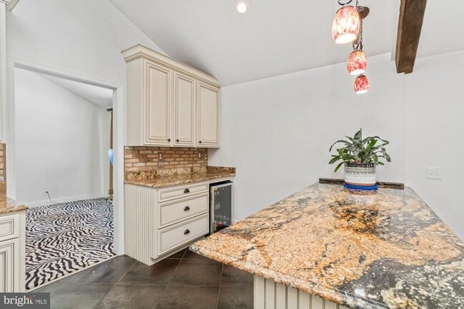 7206 N Charles St in Timonium, MD - Building Photo - Building Photo