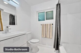 148 W Maple St in San Diego, CA - Building Photo - Building Photo