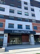 1 Wellington St in Brantford, ON - Building Photo