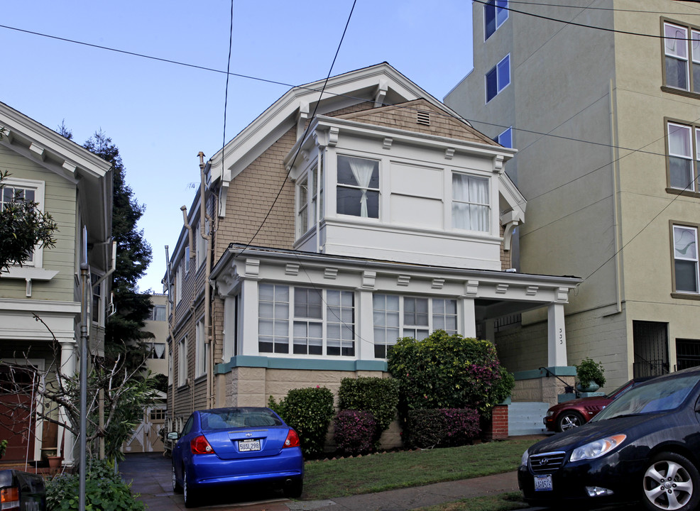 333 Lenox Ave in Oakland, CA - Foto de edificio