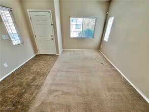 10533 Kivas Ct in Las Vegas, NV - Building Photo - Building Photo