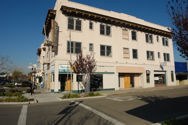200-202 Main St in Rio Vista, CA - Building Photo - Building Photo
