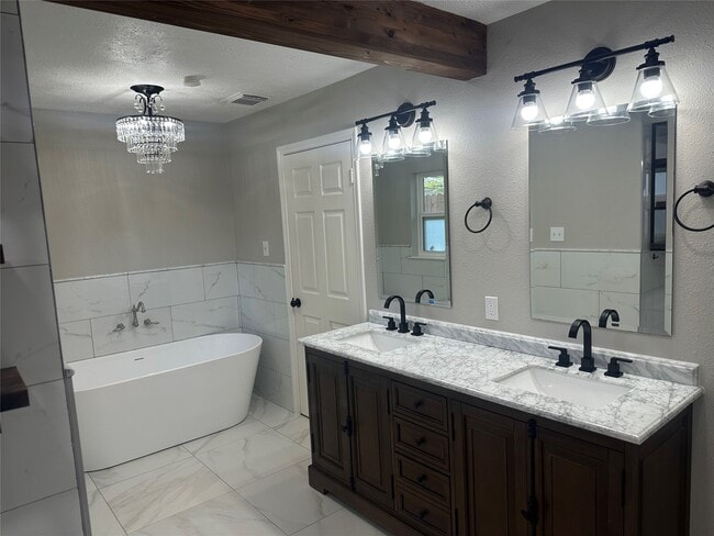 property at 29031 Elmwood Dr