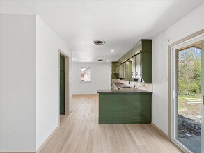 1200 Thomas St in Denton, TX - Building Photo - Building Photo