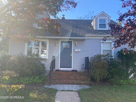 1013 17th Ave in Wall Township, NJ - Building Photo