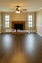 257 Mt Vernon Dr in Calhoun, GA - Building Photo