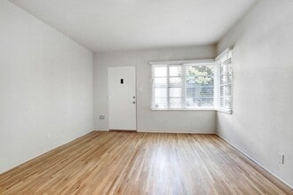 2202-2206 20th Street, Unit 2206D in Santa Monica, CA - Building Photo - Building Photo
