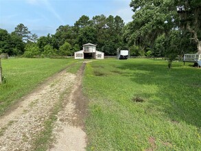 26237 Forest Hills Ln in Waller, TX - Building Photo - Building Photo