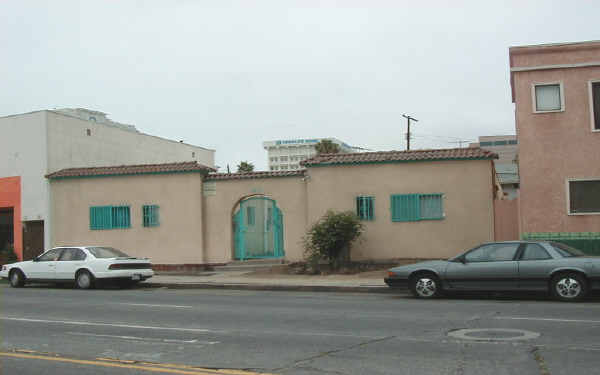 67 Alamitos Ave in Long Beach, CA - Foto de edificio - Building Photo