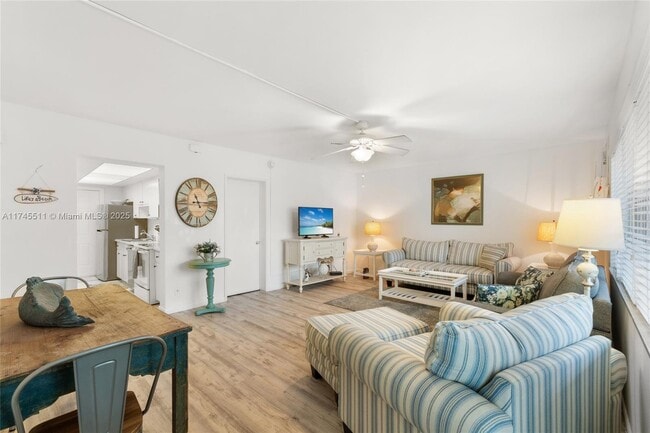 property at 3205 Colony Club Rd