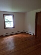 3 Arrowhead Dr in Simsbury, CT - Building Photo - Building Photo