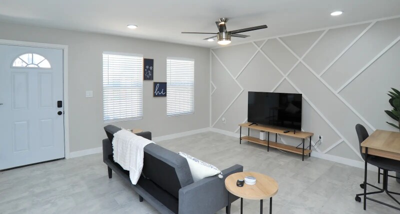 6596 Calle La Paz in Tucson, AZ - Building Photo
