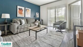 11010 Northlake Landing Dr in Charlotte, NC - Building Photo