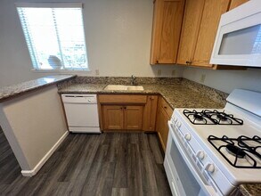 722 W 18th St in Merced, CA - Building Photo - Building Photo