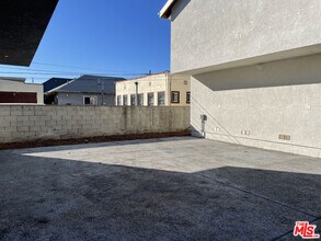 708 W 50th St in Los Angeles, CA - Building Photo - Building Photo