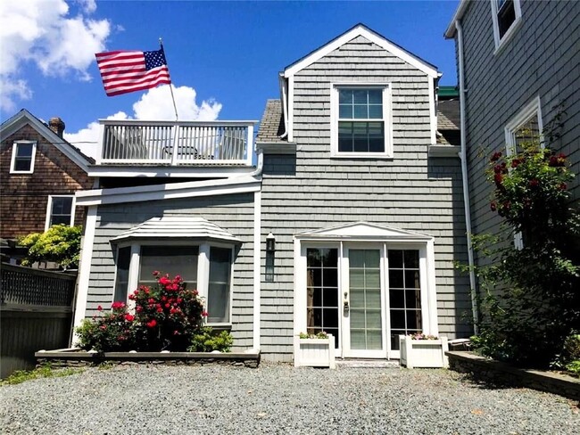 56 Prospect Hill St