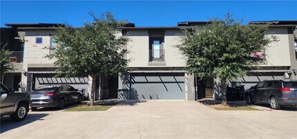 2907 Papa Bear Dr in College Station, TX - Building Photo - Building Photo