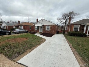 1250 Mt Olive Ave in St. Louis, MO - Foto de edificio - Building Photo