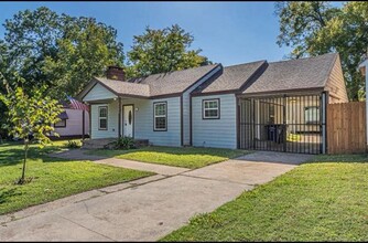 7109 Cortland Ave in Dallas, TX - Foto de edificio - Building Photo