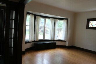 3013 N Murray Ave in Milwaukee, WI - Building Photo - Building Photo
