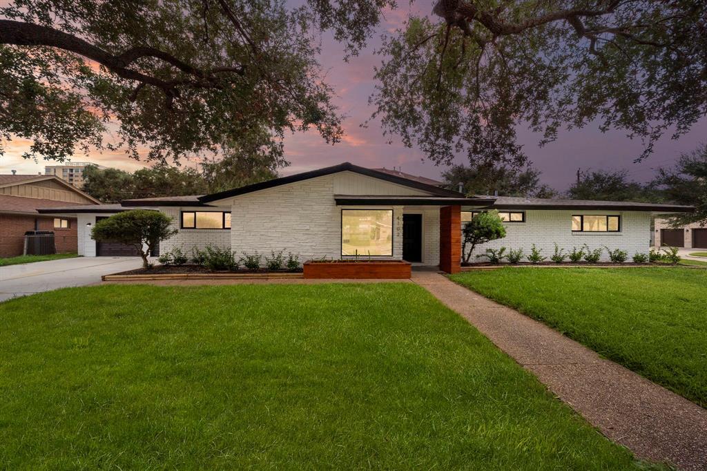 4102 Levonshire Dr in Houston, TX - Building Photo