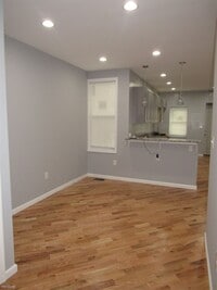 2108 N Fulton Ave - 6