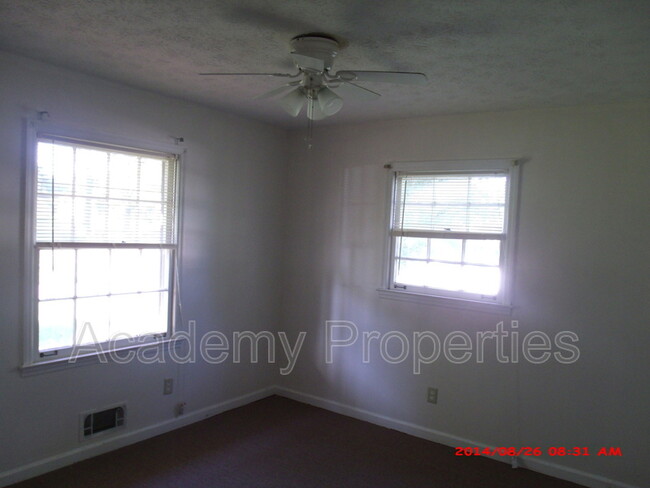 220 Cabriolet Trail in Mcdonough, GA - Building Photo - Building Photo