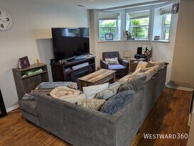 1528 W Wellington Ave in Chicago, IL - Building Photo