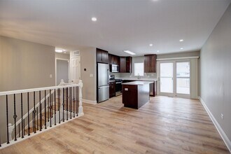 225 Haller Ave in Romeoville, IL - Building Photo - Building Photo