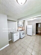 10197 Green Valley Dr in St. Louis, MO - Building Photo - Building Photo