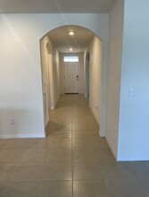 2026 NE 2nd Ave in Cape Coral, FL - Building Photo - Building Photo