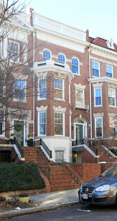 1856 Kalorama Rd NW in Washington, DC - Foto de edificio