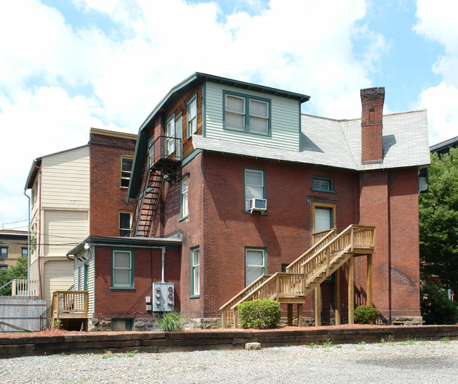 759 W 4th St in Williamsport, PA - Foto de edificio - Building Photo