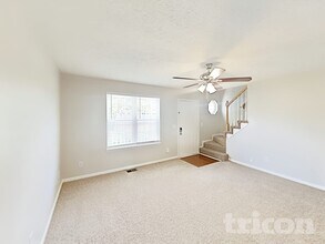 1013 Heather Dr in Goodlettsville, TN - Foto de edificio - Building Photo