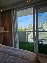 19201 Collins Ave, Unit 1036 in Sunny Isles Beach, FL - Building Photo - Building Photo